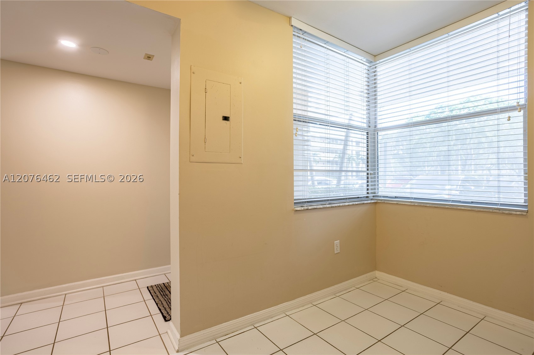 10346 Nw 24th Pl 107 Property Photo 4