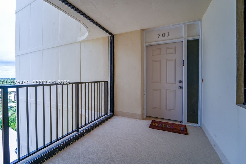 200 Beach Rd 701 Property Photo 12