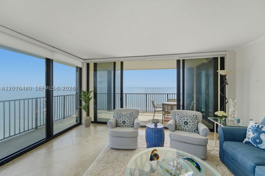 200 Beach Rd 701 Property Photo 16