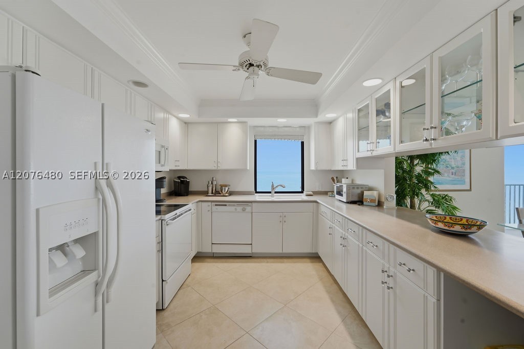 200 Beach Rd 701 Property Photo 22