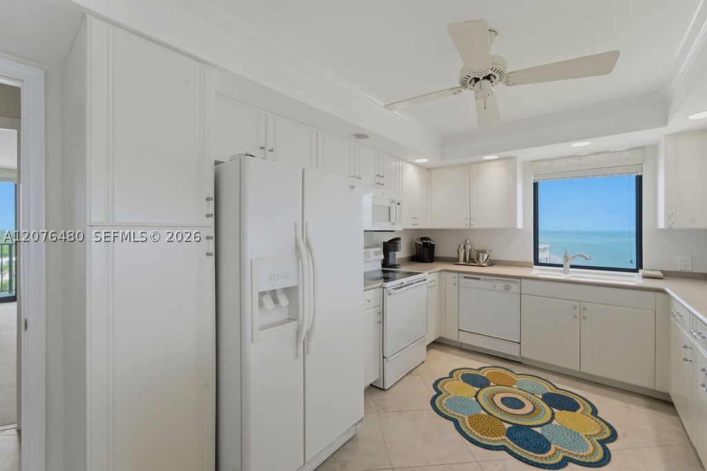 200 Beach Rd 701 Property Photo 24