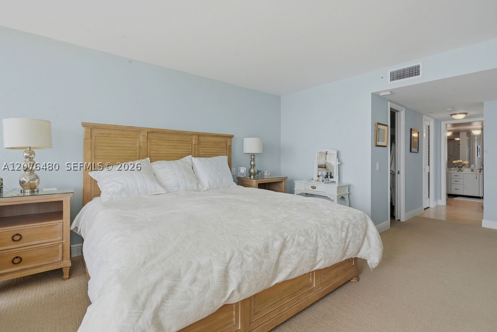 200 Beach Rd 701 Property Photo 32