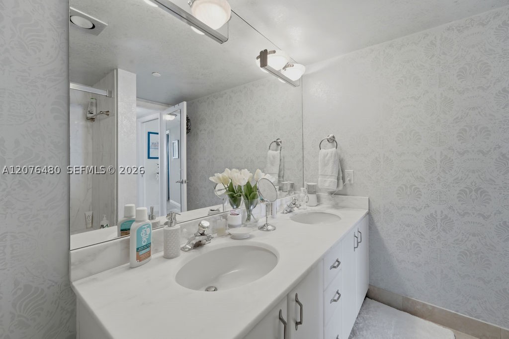 200 Beach Rd 701 Property Photo 35