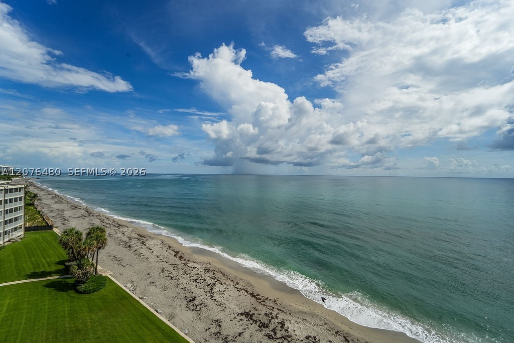 200 Beach Rd 701 Property Photo 42