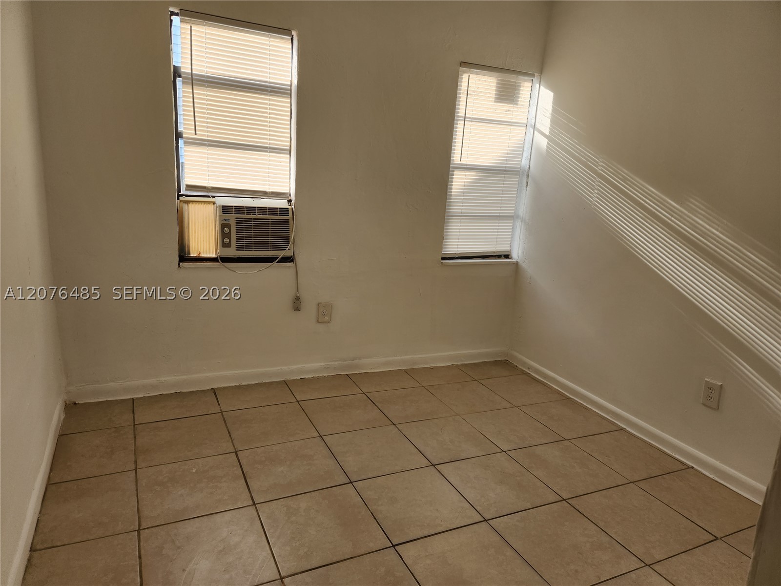 2129 Nw 44th St 2129 Property Photo 2