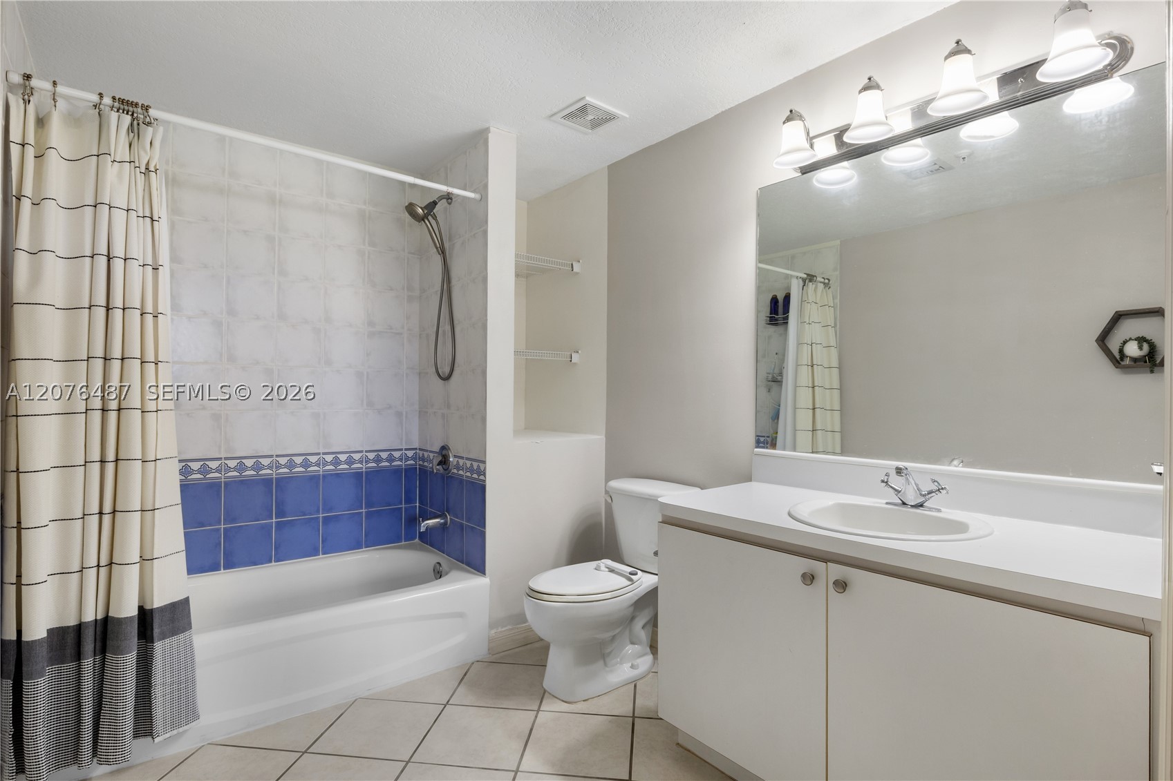3500 Coral Way 1404 Property Photo 8