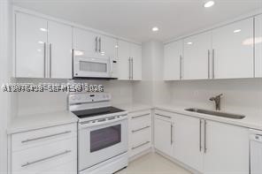 9511 Collins Ave 409 Property Photo 5