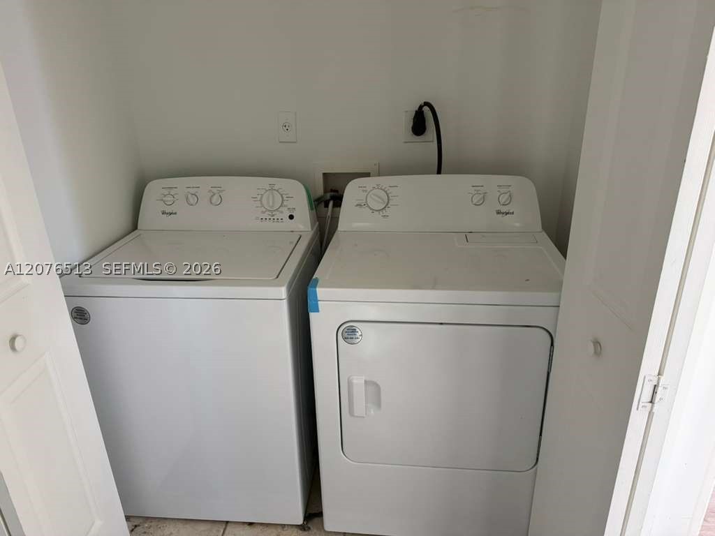 2311 Ne 42nd Cir Property Photo 16