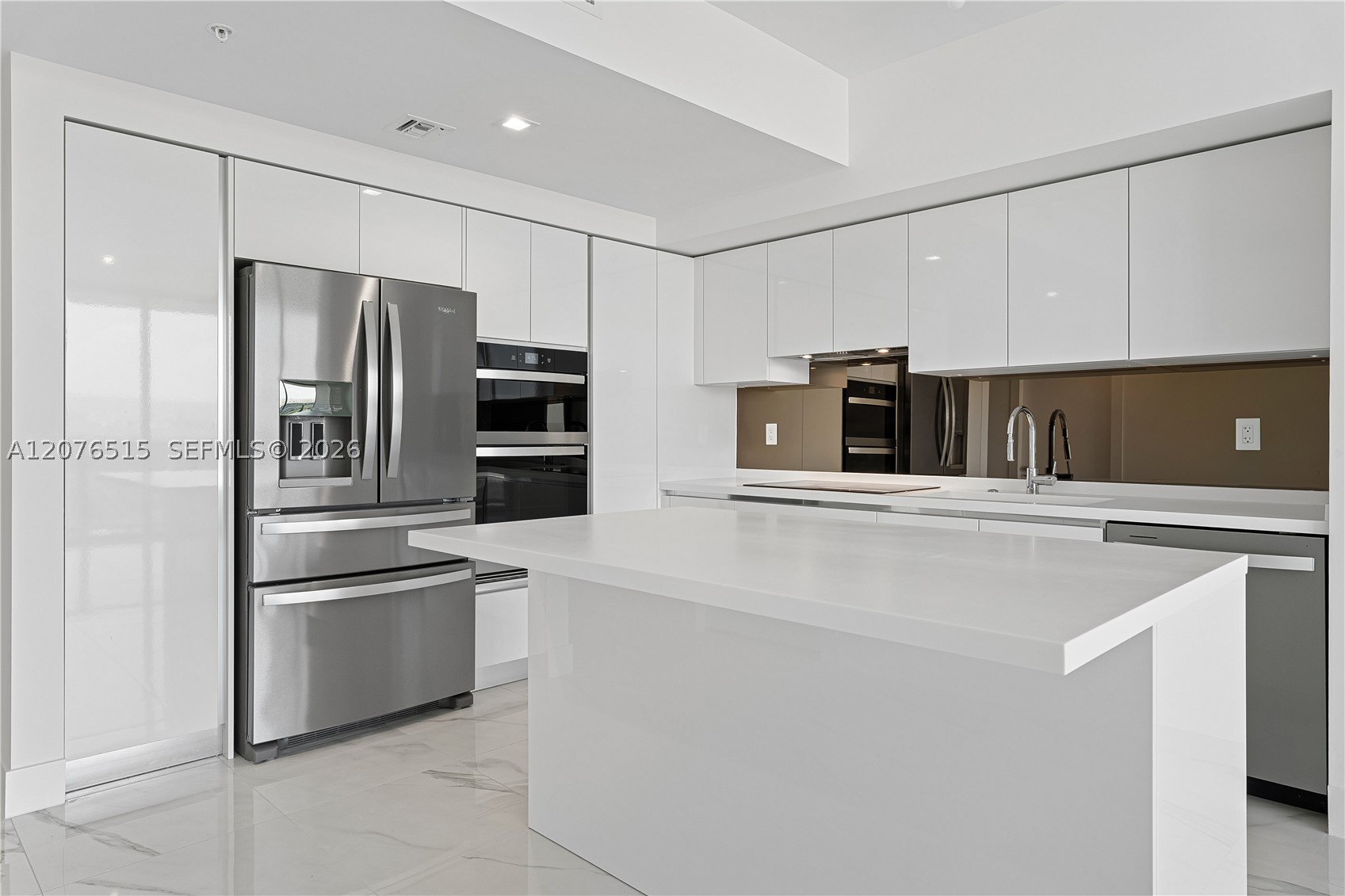1170 E Hallandale Beach Blvd 304 Property Photo 37