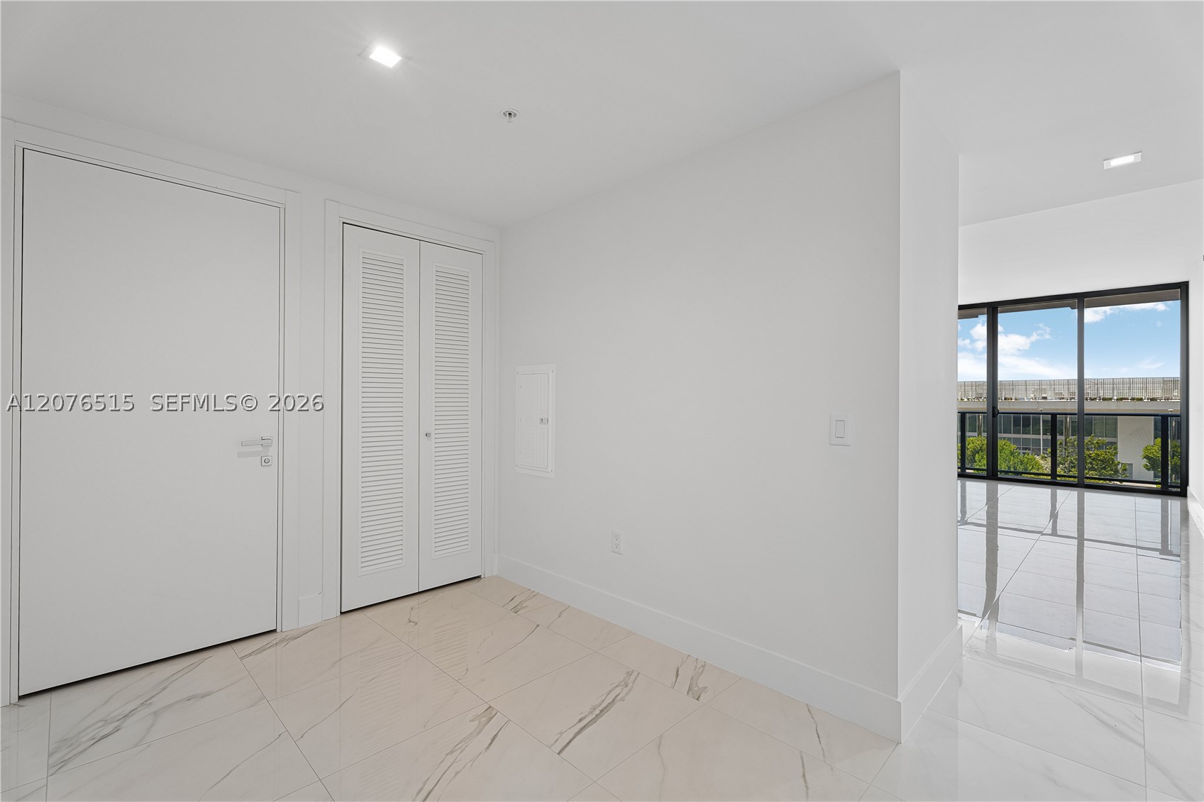 1170 E Hallandale Beach Blvd 304 Property Photo 40