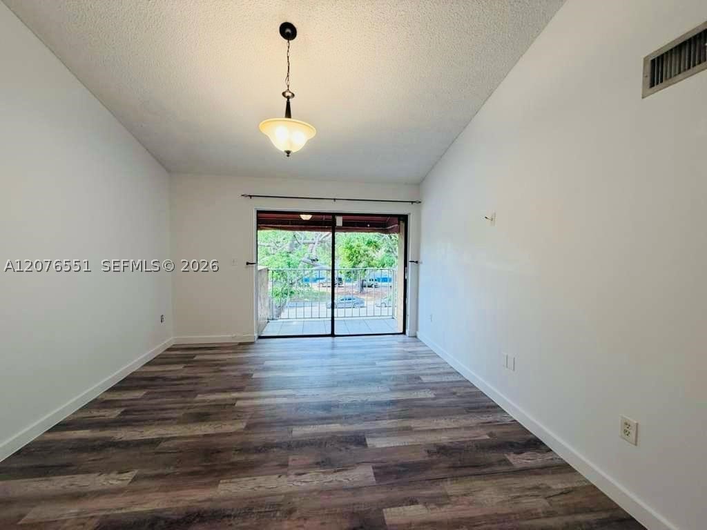 15530 Sw 80th St C-306 Property Photo 3
