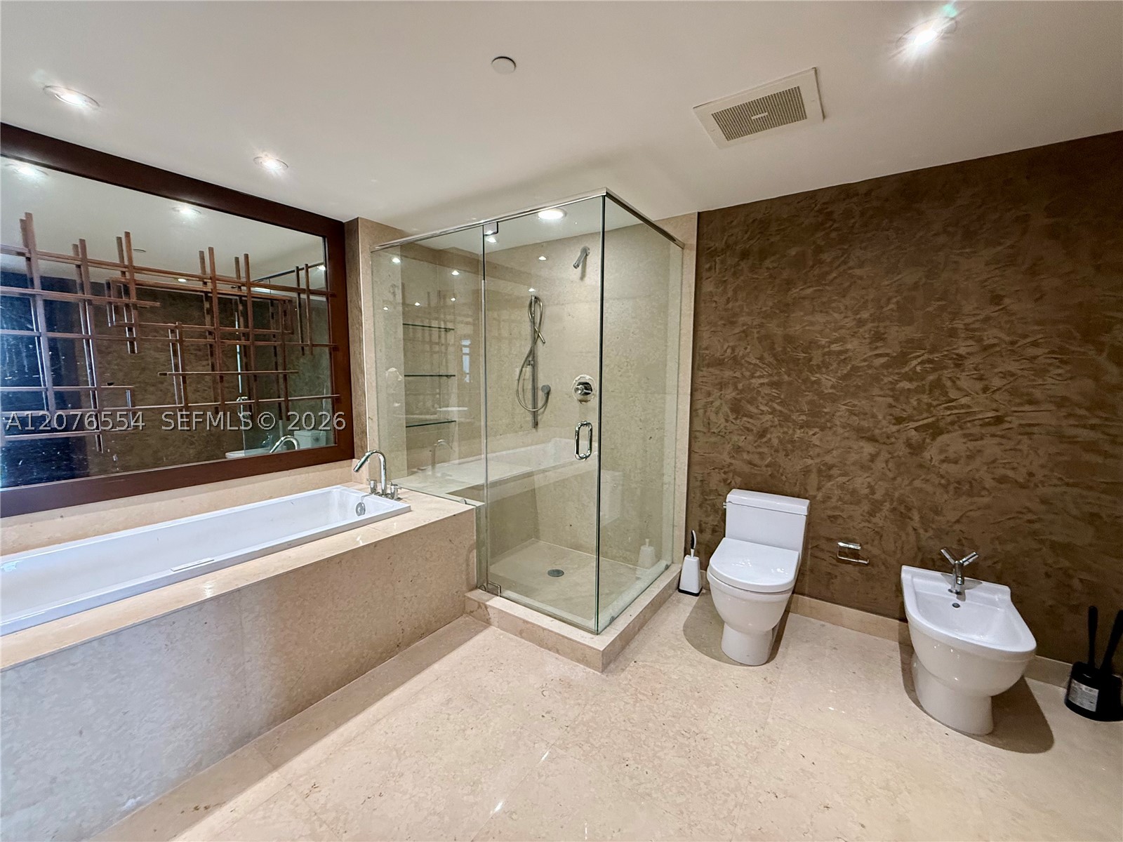 465 Brickell Ave 5605 Property Photo 13