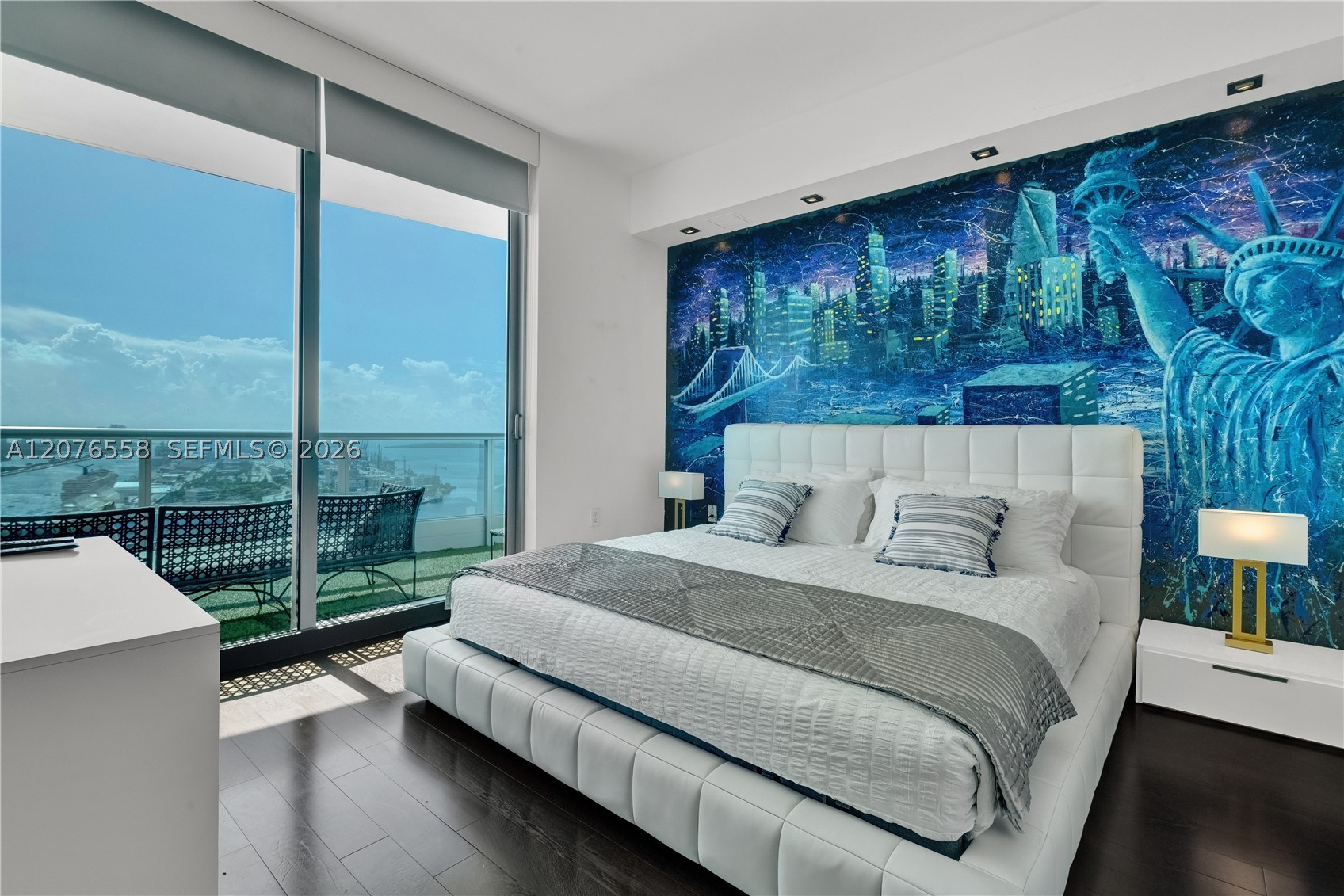 900 Biscayne Blvd 4403 Property Photo 14