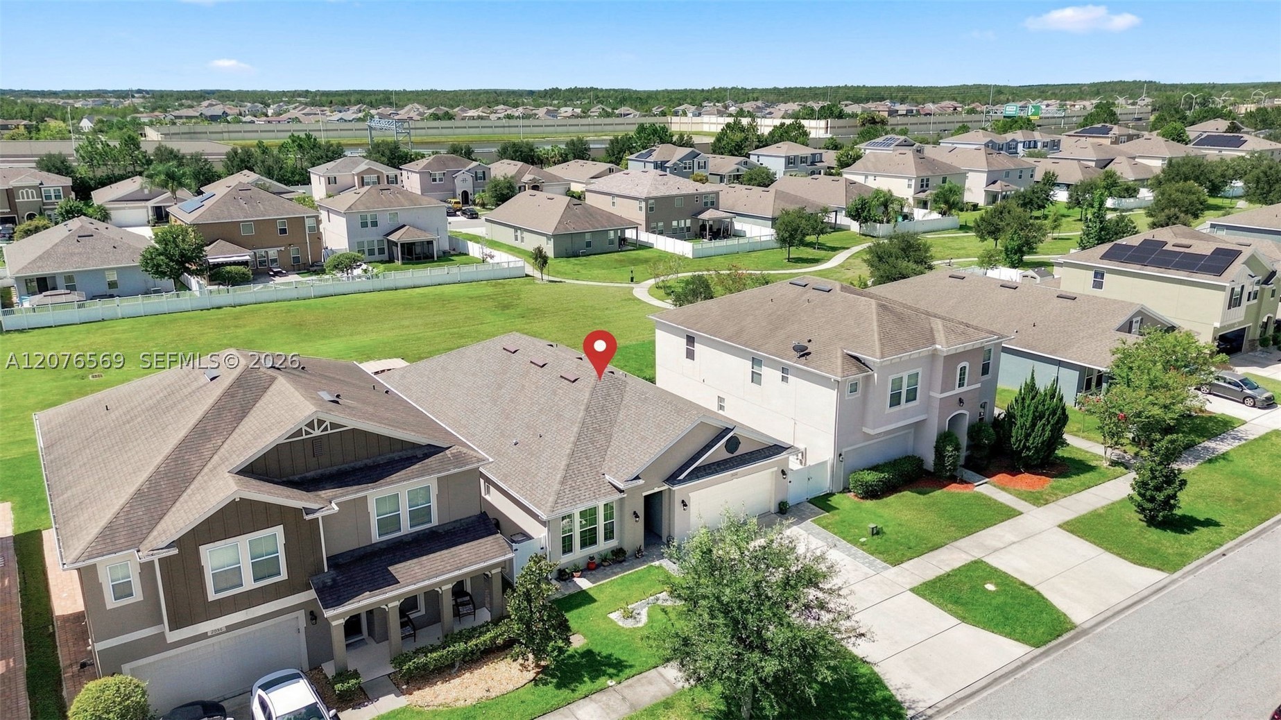 2050 Beacon Landing Circle Property Photo 3
