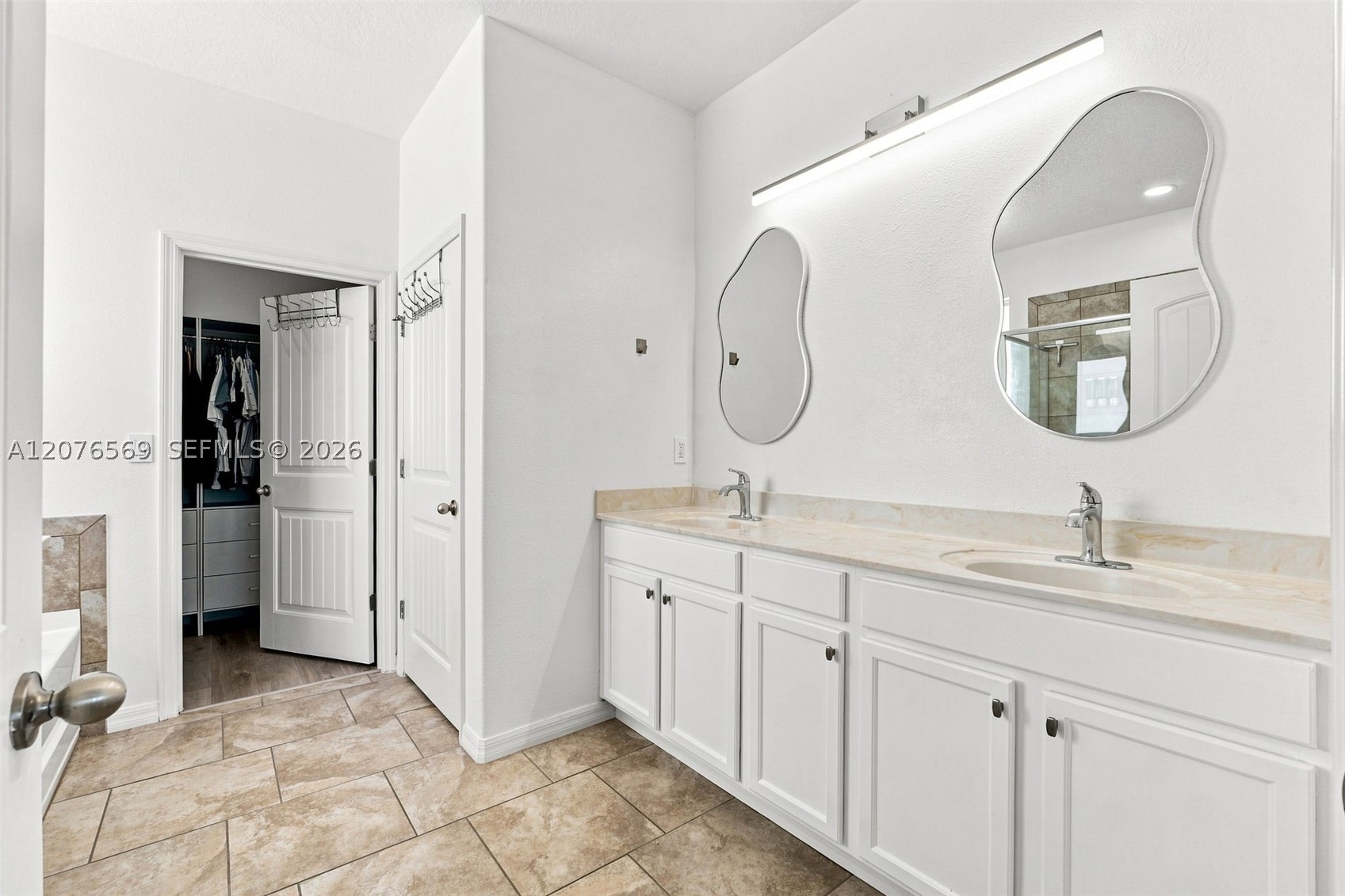 2050 Beacon Landing Circle Property Photo 23