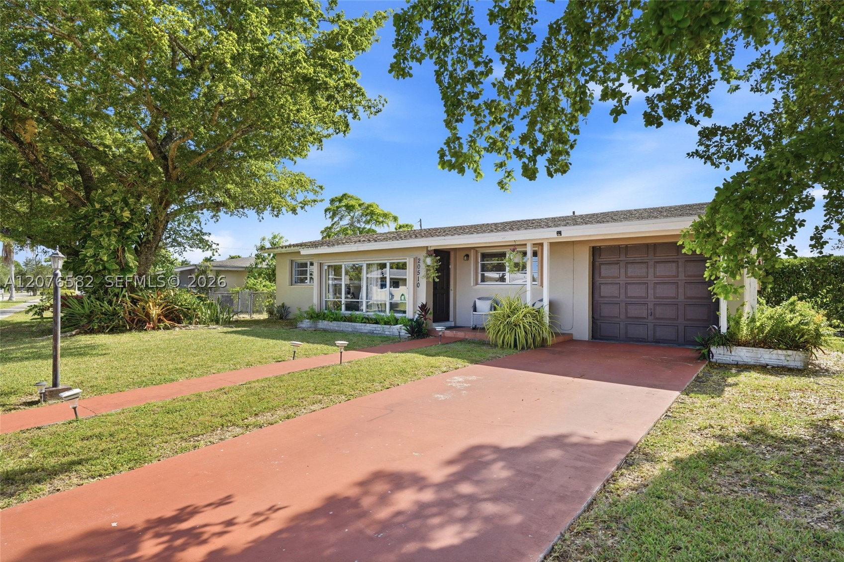20510 Jacaranda Rd Property Photo 5