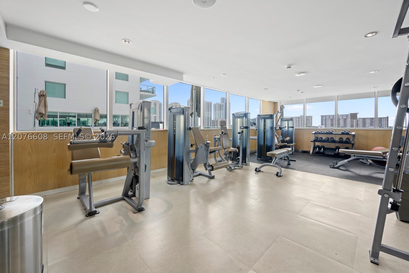 400 Sunny Isles Blvd 908 Property Photo 11