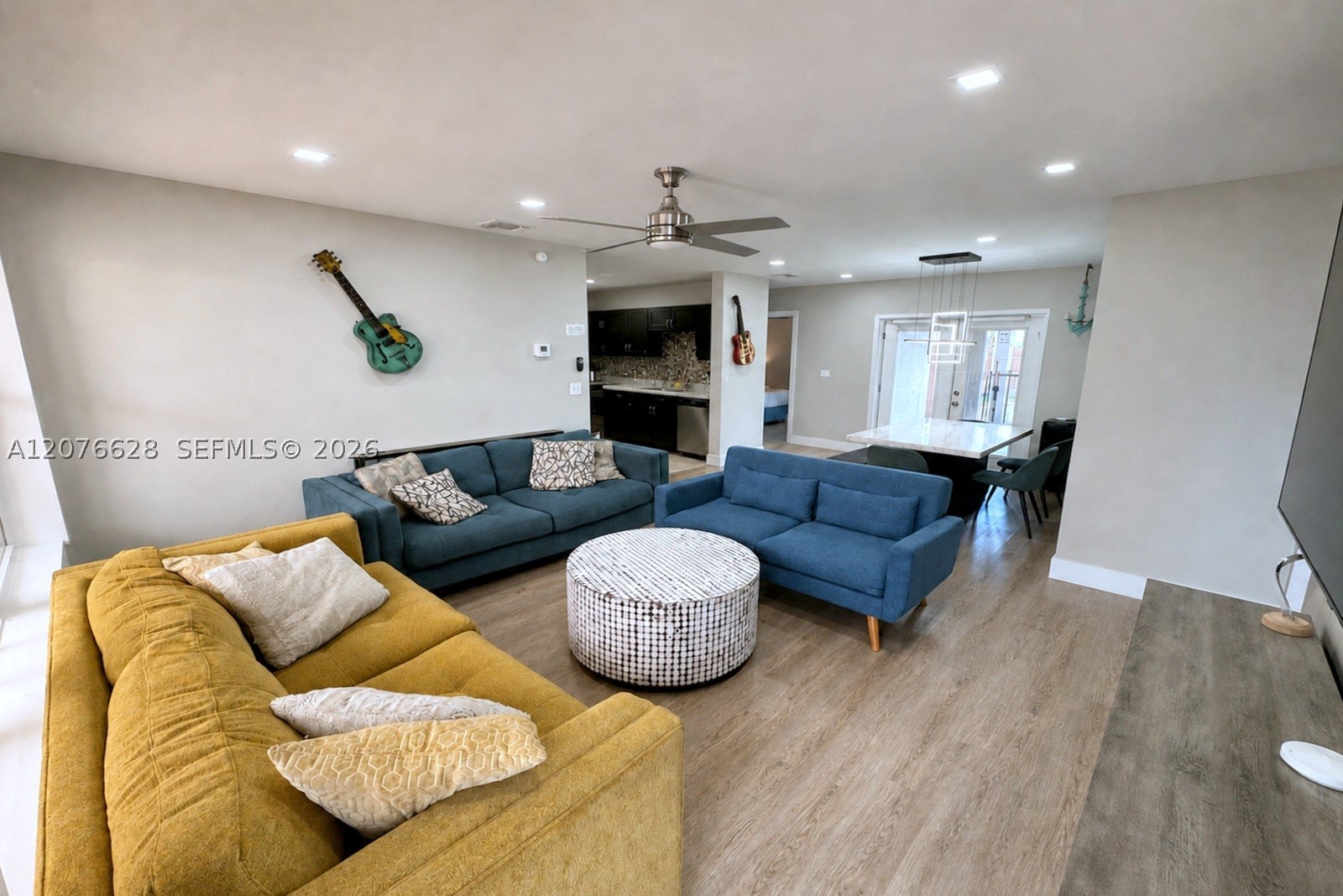 6511 Park St Property Photo 7