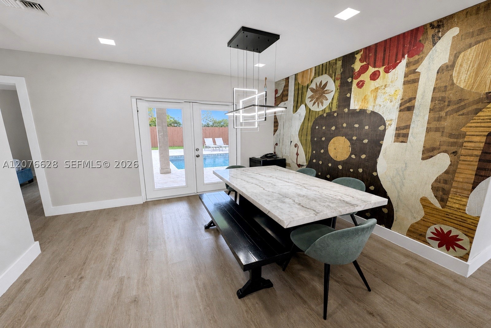 6511 Park St Property Photo 11