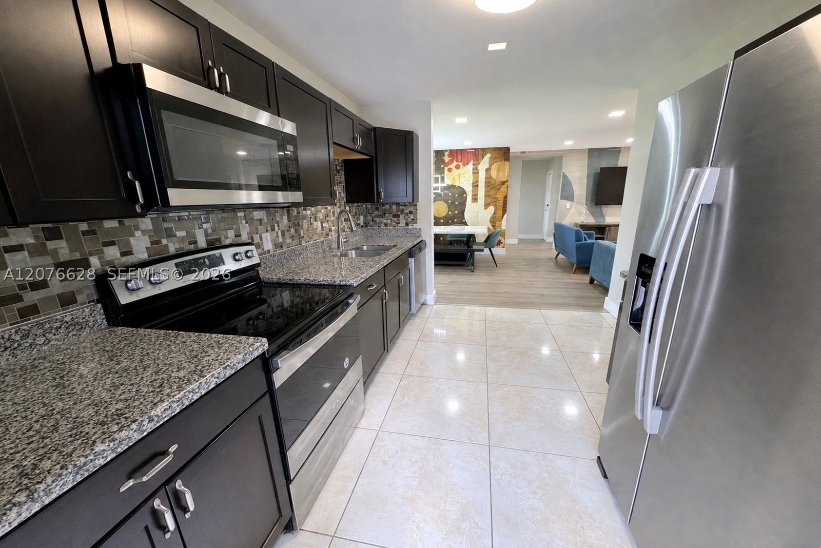 6511 Park St Property Photo 13