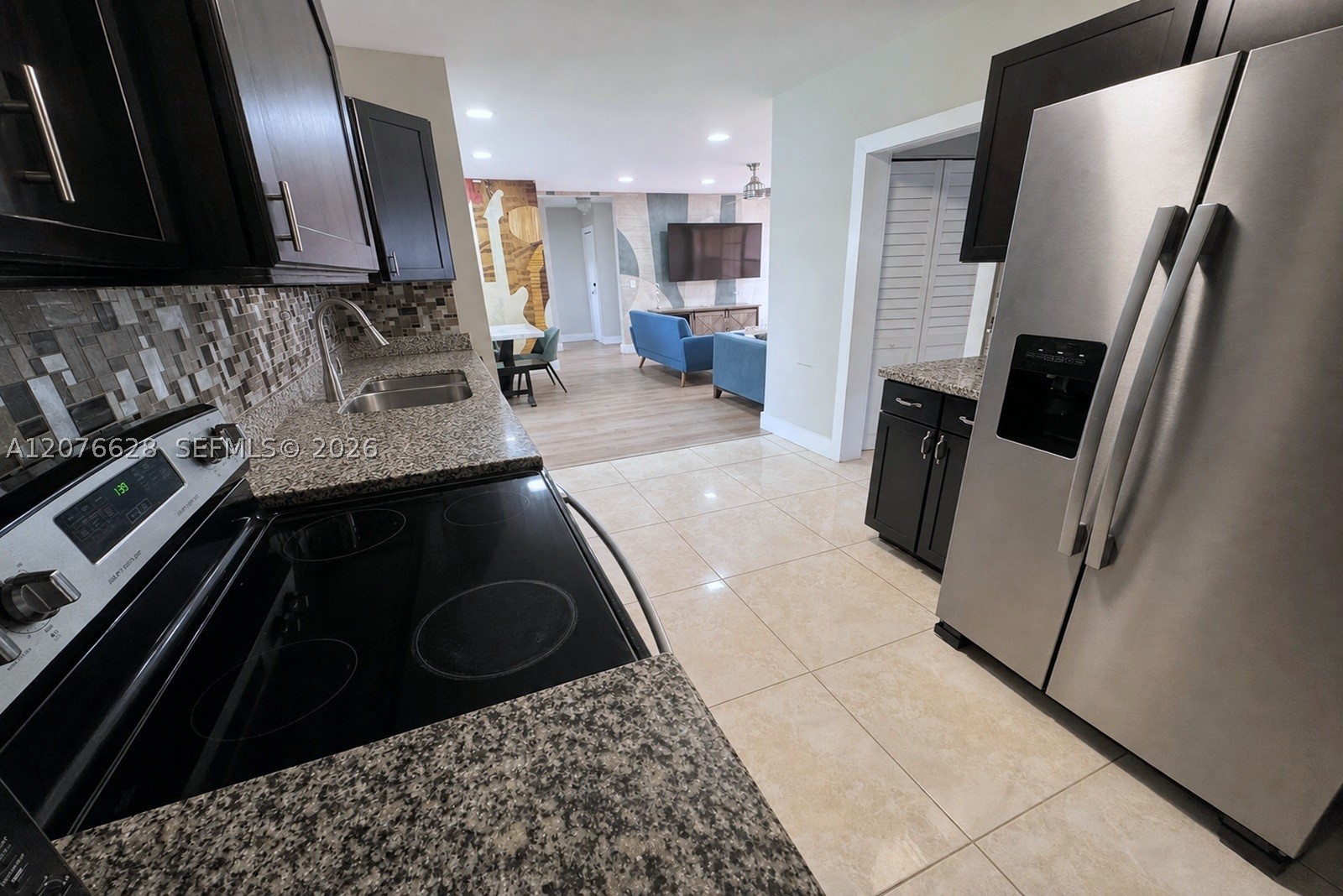 6511 Park St Property Photo 14
