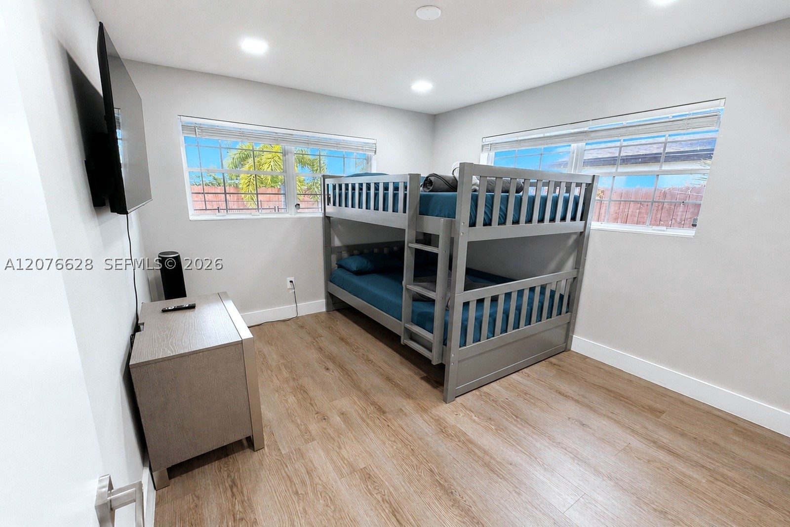 6511 Park St Property Photo 22