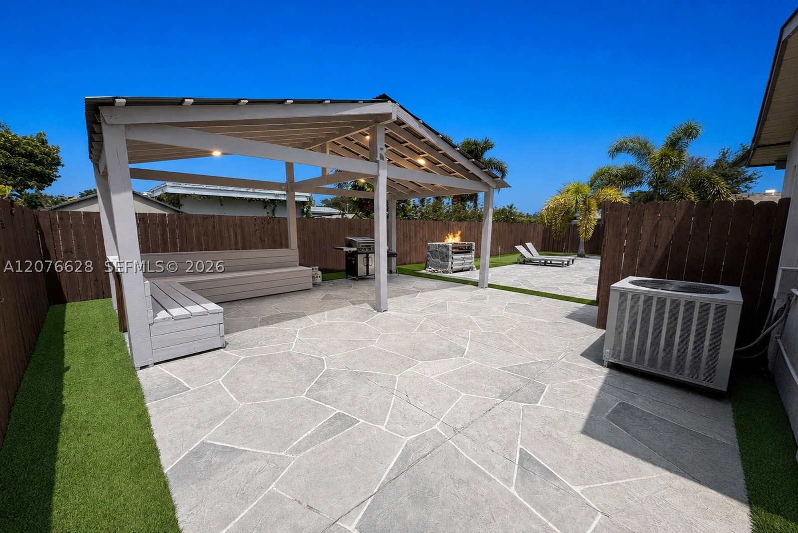 6511 Park St Property Photo 40