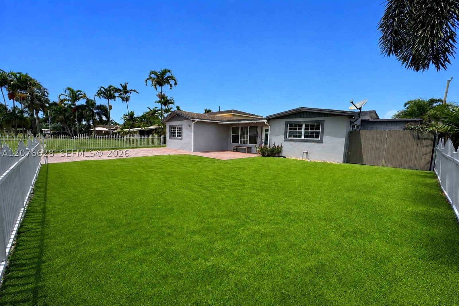 6511 Park St Property Photo 42
