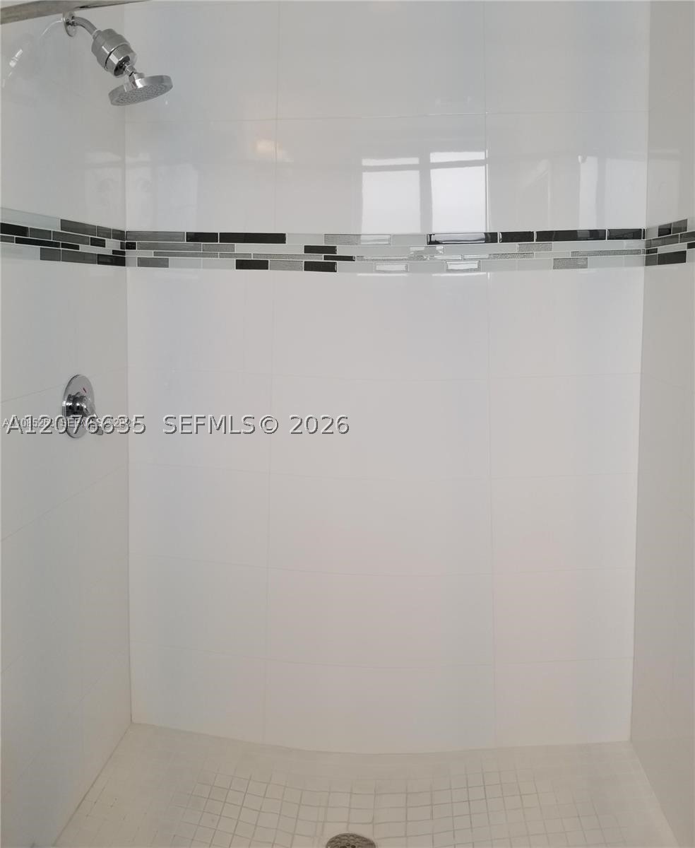 2651 Ne 212th Ter 207 Property Photo 5