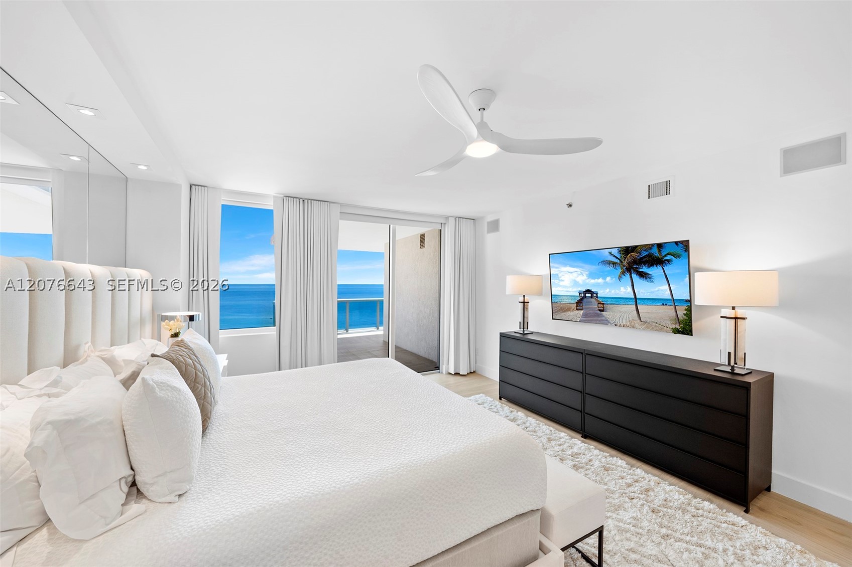 2711 S Ocean Dr 1502 Property Photo 60