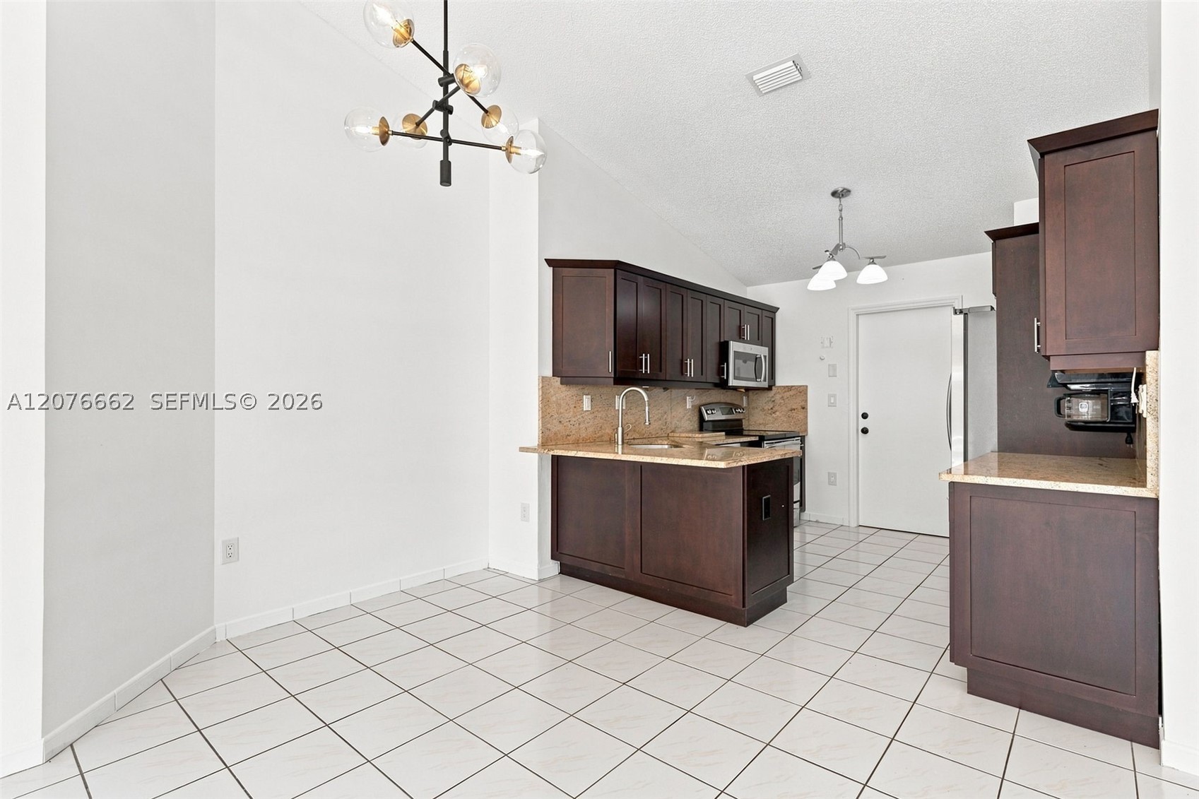 19181 Nw 89th Ave Property Photo 17