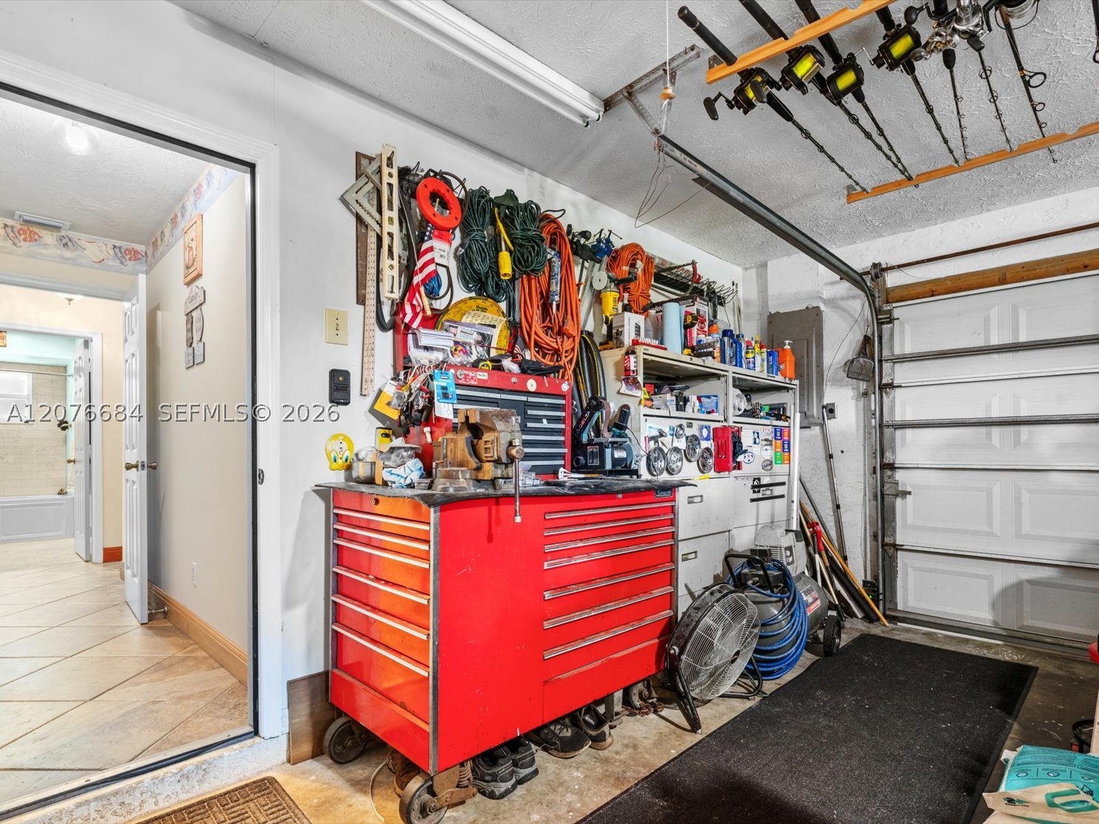 1790 Sw Day St Property Photo 40