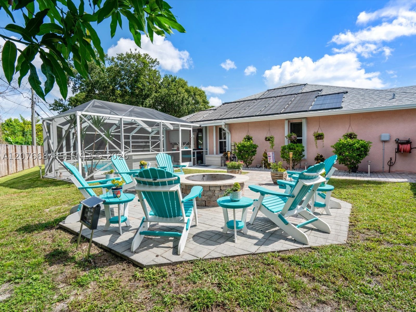 1790 Sw Day St Property Photo 51