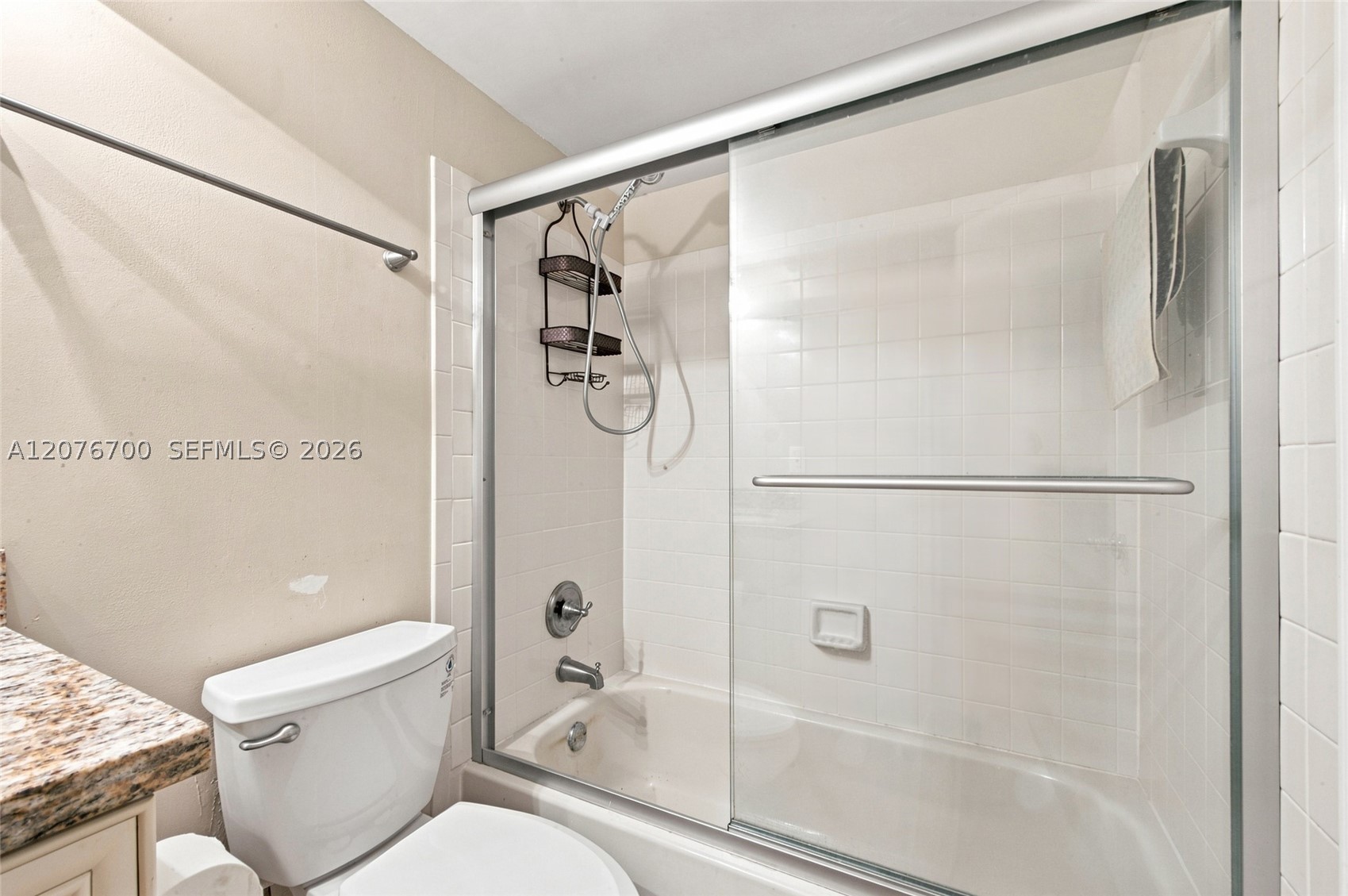 5510 Lakeside Dr 108 Property Photo 21