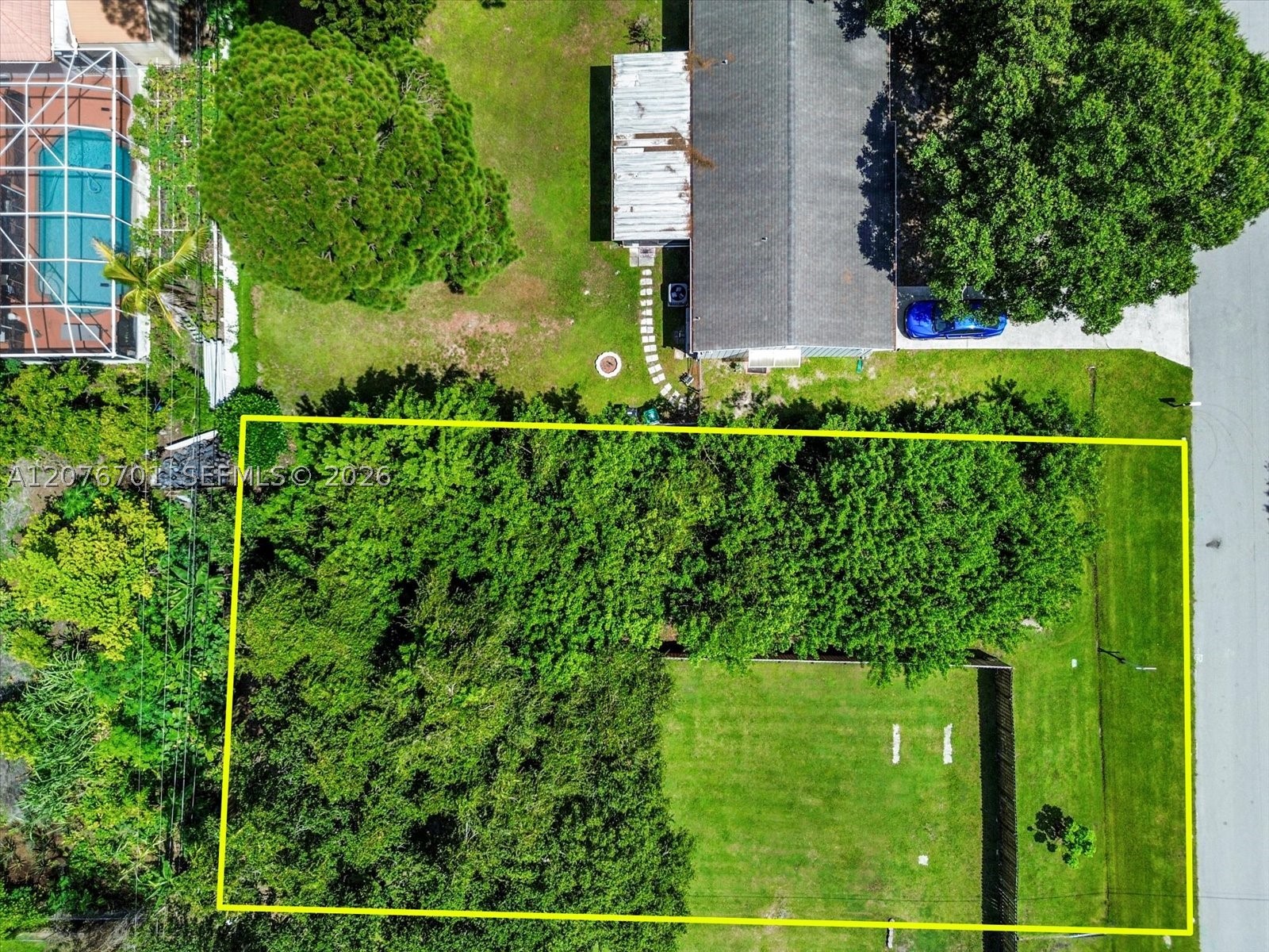 1776 Sw Day St Property Photo 10