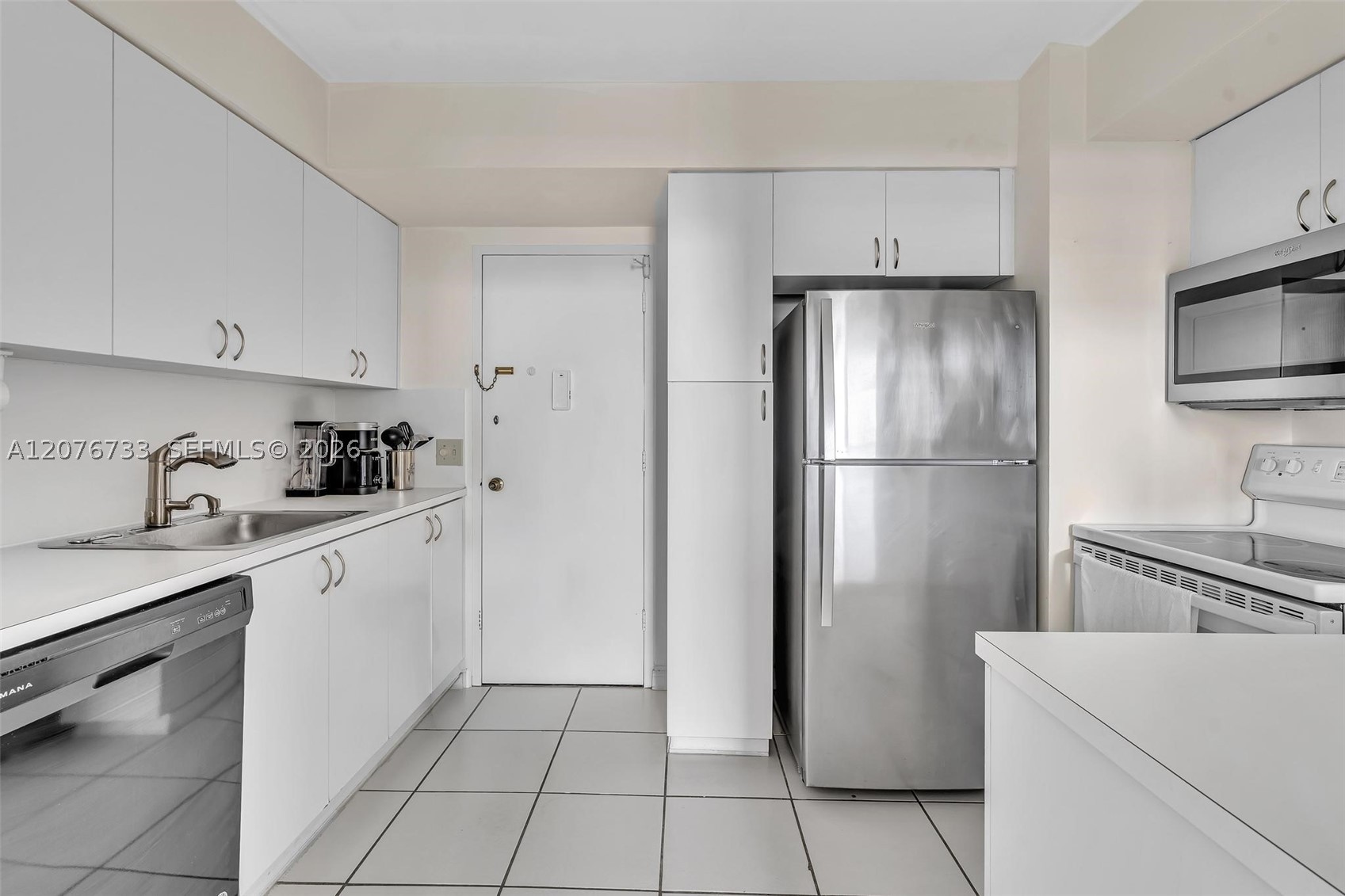 3505 S Ocean Dr 804 Property Photo 16