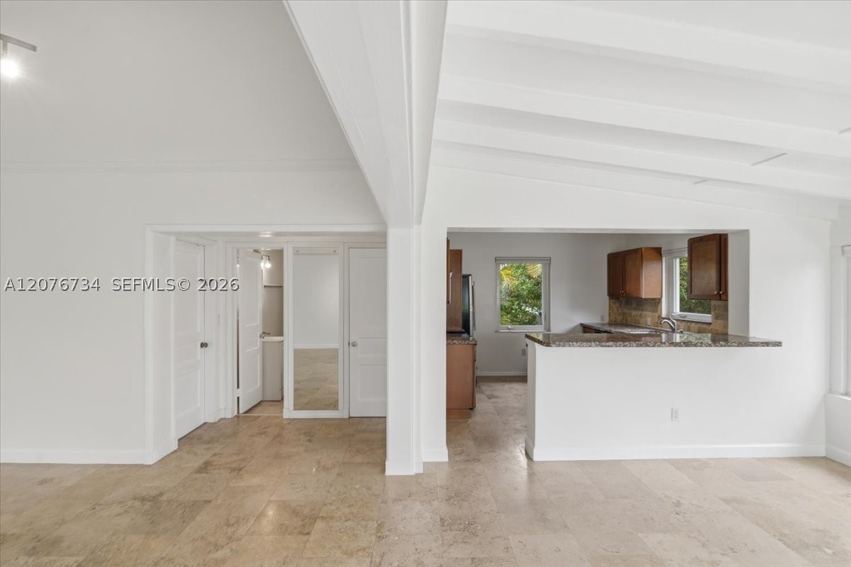 8975 Froude Ave Property Photo 11