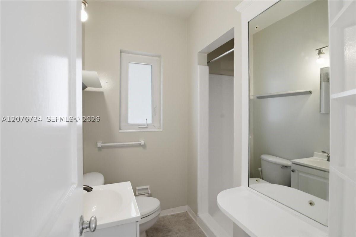 8975 Froude Ave Property Photo 23