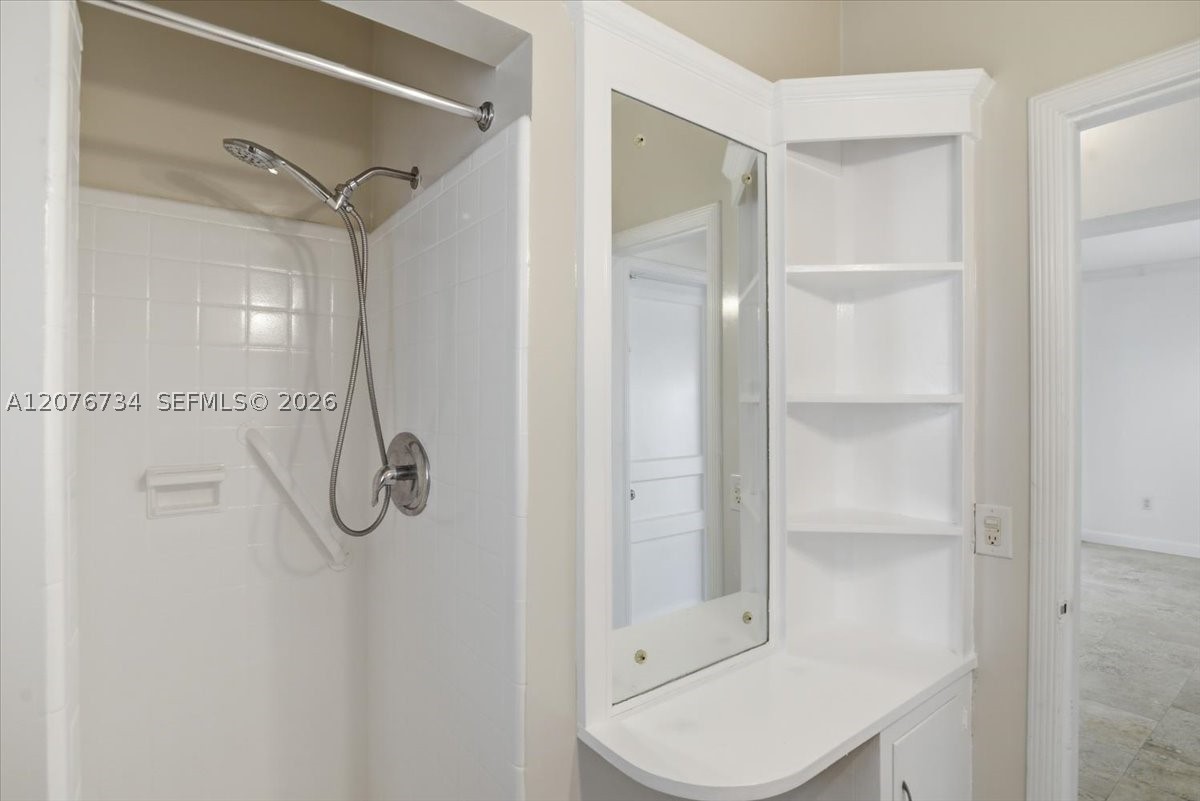 8975 Froude Ave Property Photo 24