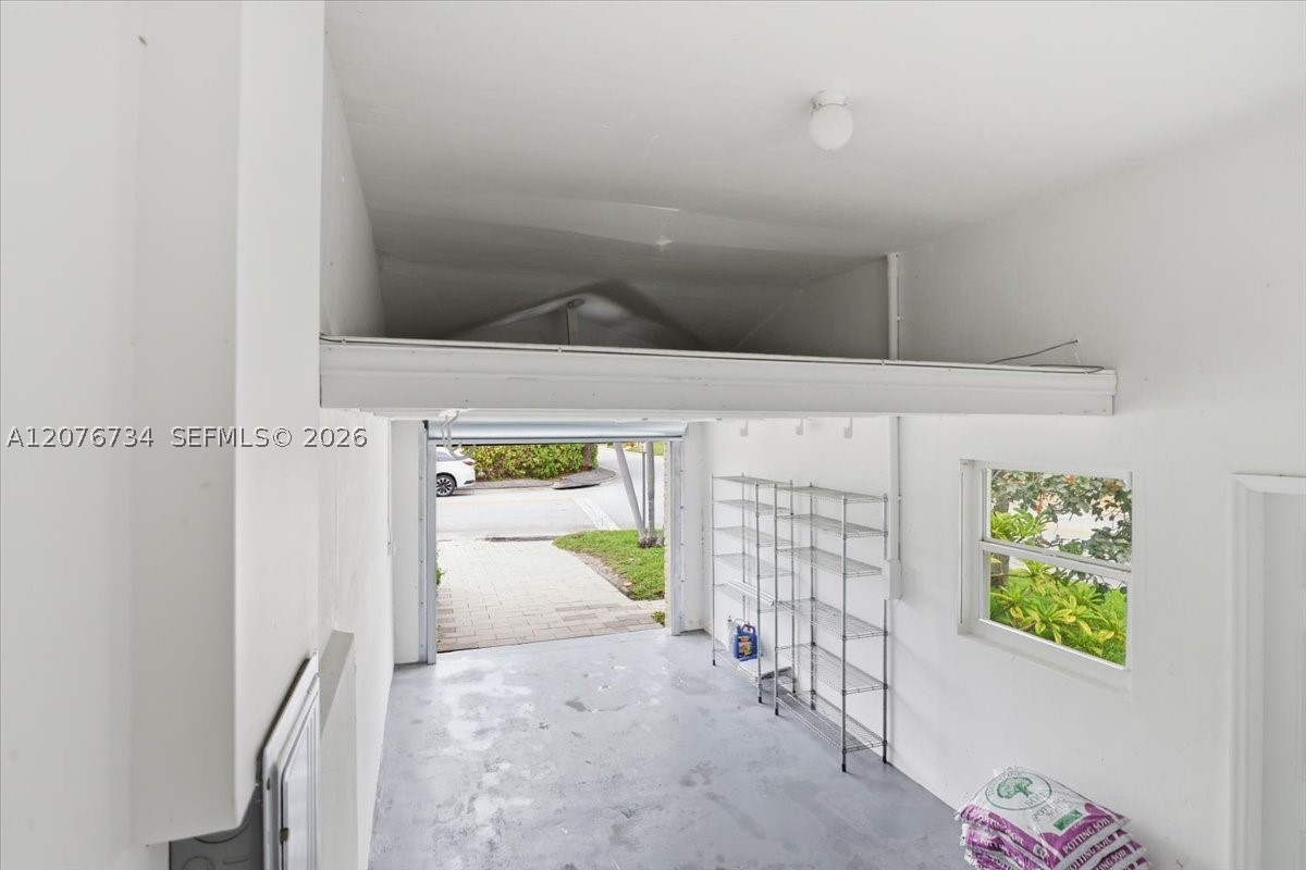 8975 Froude Ave Property Photo 28