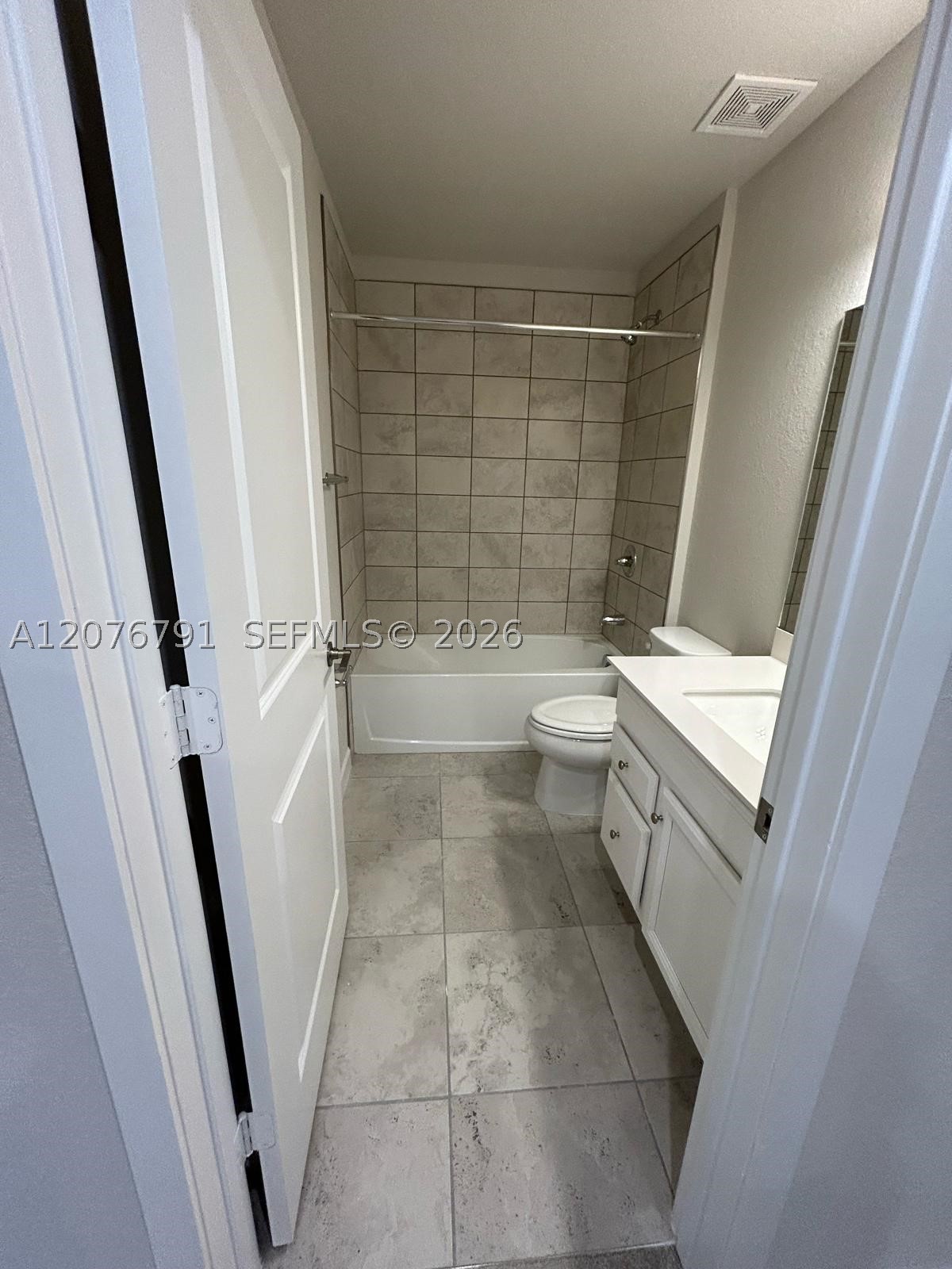 446 Nw 11th Ave 446 Property Photo 12