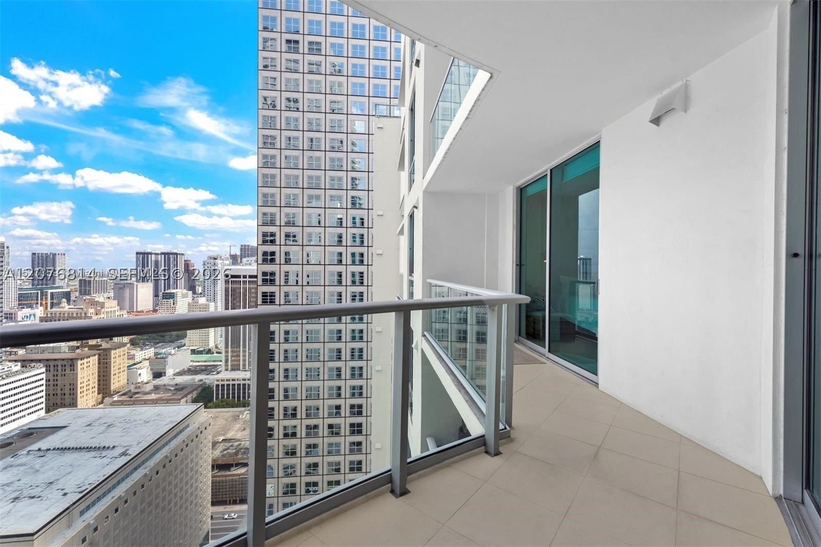 300 S Biscayne Blvd T-3407 Property Photo 3