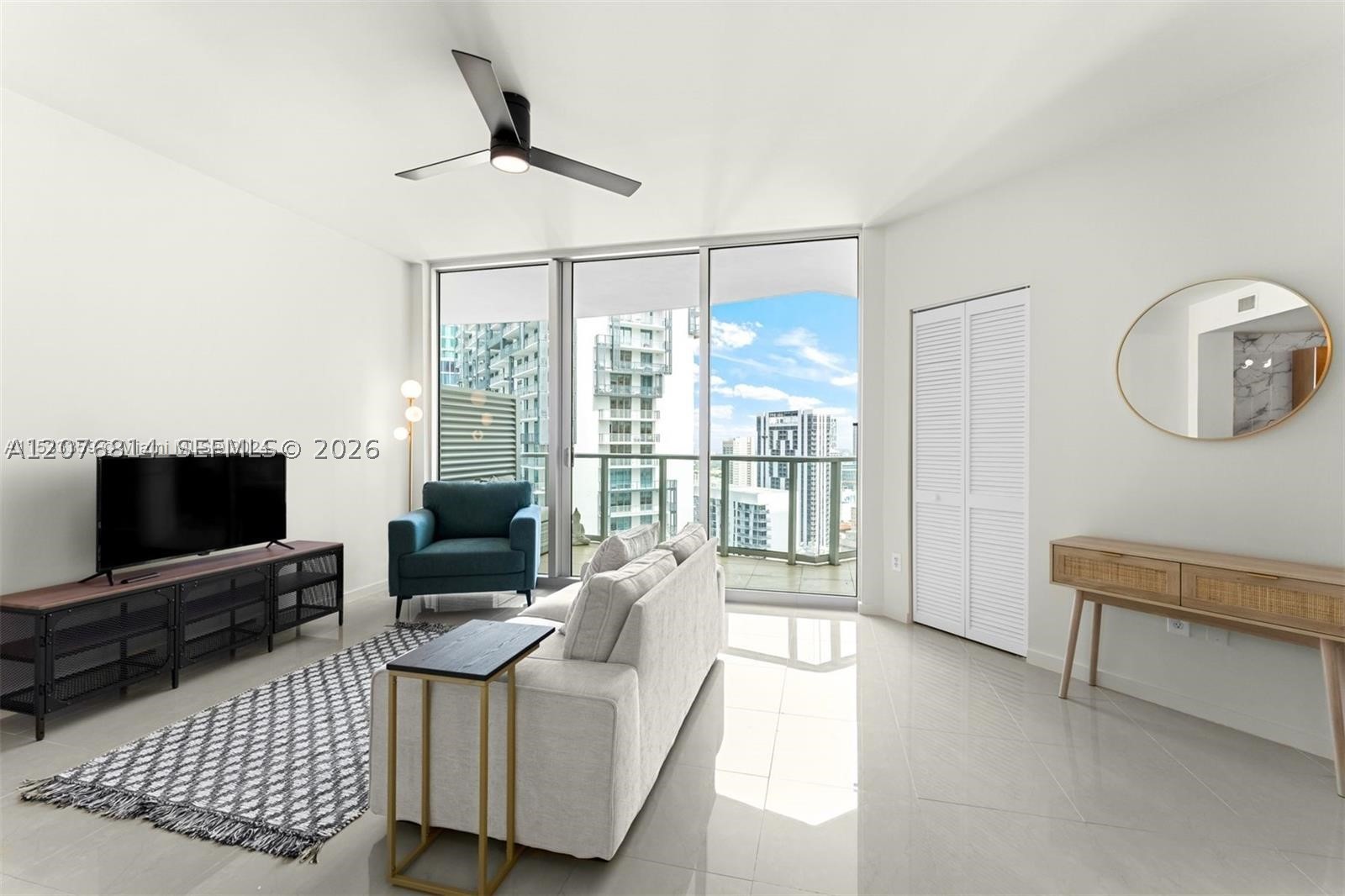 300 S Biscayne Blvd T-3407 Property Photo 5