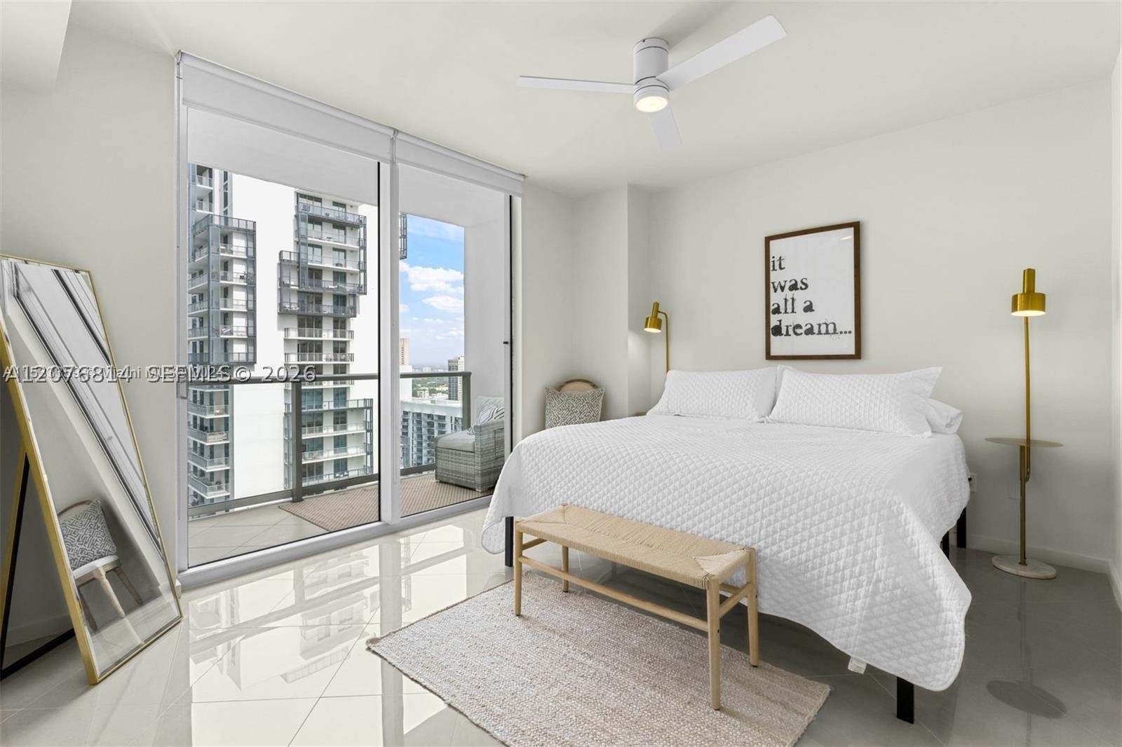 300 S Biscayne Blvd T-3407 Property Photo 10