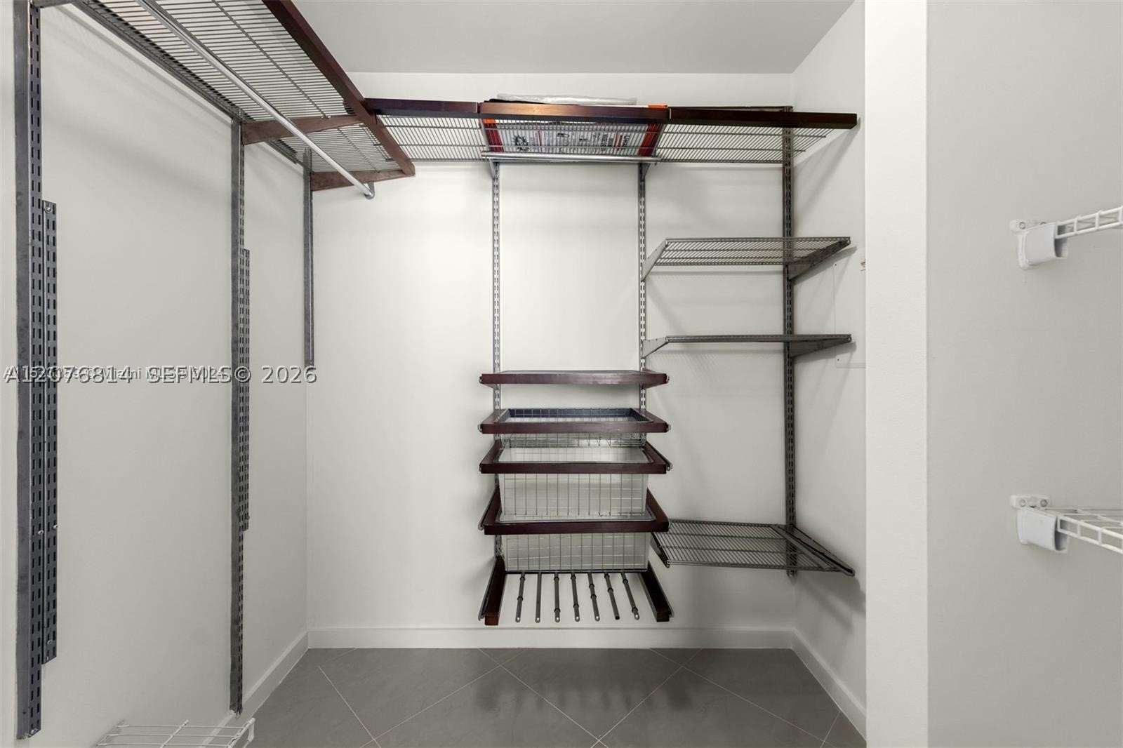 300 S Biscayne Blvd T-3407 Property Photo 14