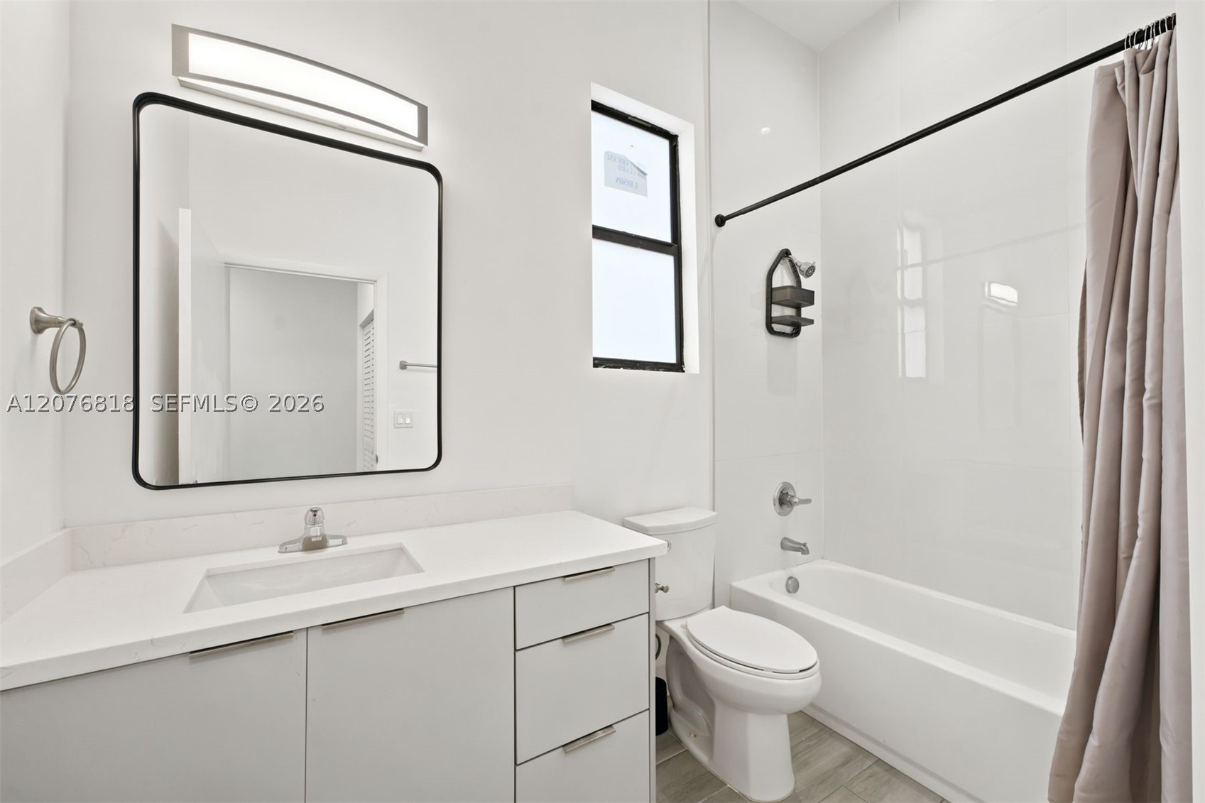 1544 Nw 59th St B Property Photo 13