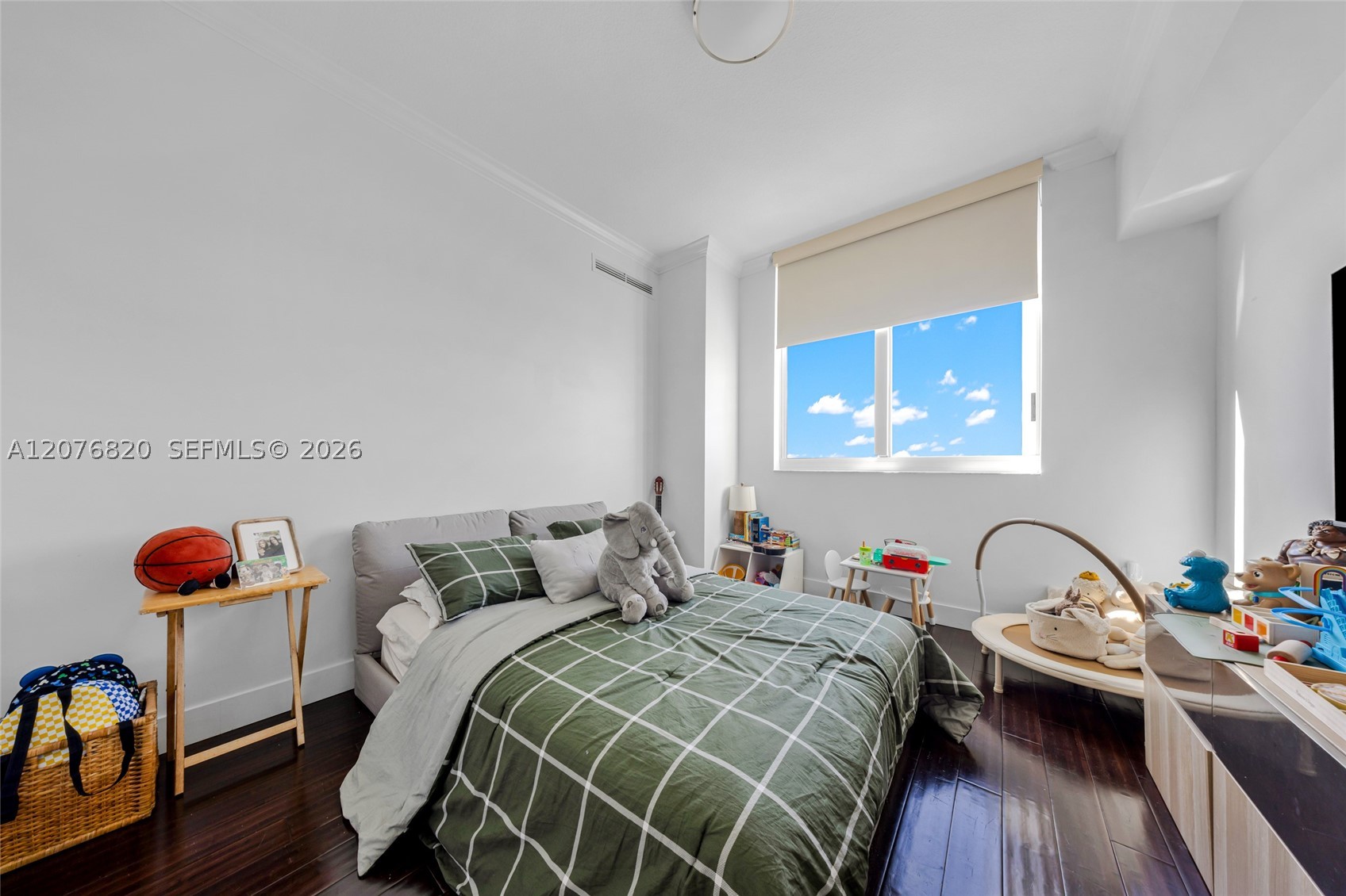 1745 E Hallandale Beach Blvd 2407w Property Photo 19