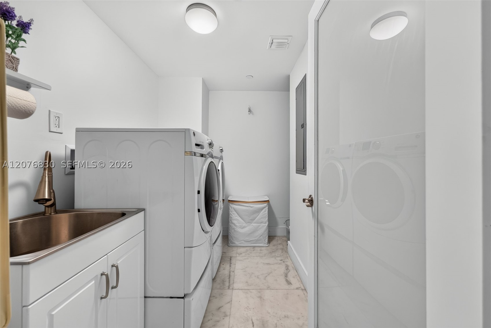 7350 Sw 89th St 721s Property Photo 19
