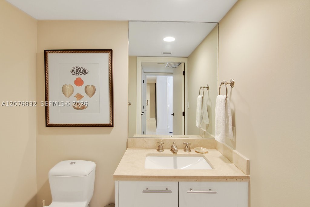 6801 Collins Ave 1216 Property Photo 18