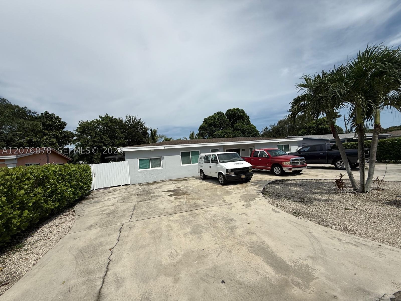 14321 Nw 16th Ct Property Photo 2